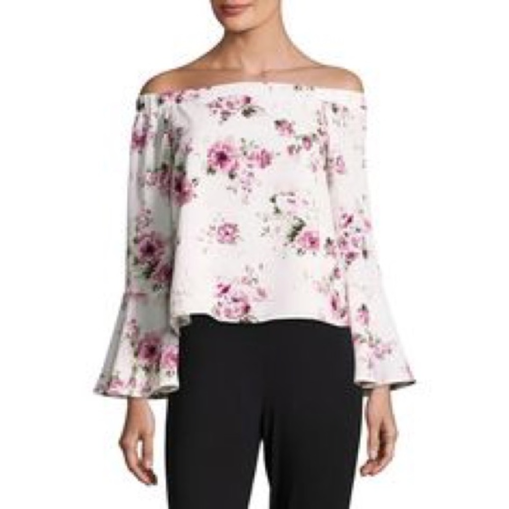 Women’s Flared Bell Sleeve Off Shoulder Top Large